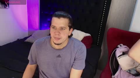 Luna And Titan  online show from November 24, 2025, 1:00 pm