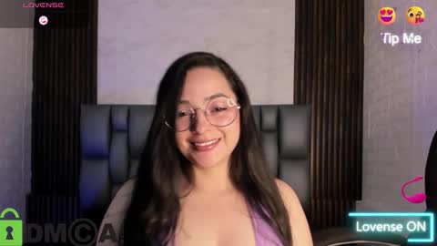 luna_azul7 online show from September 14, 2025, 2:49 pm
