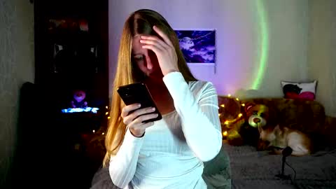 Snapshot of luna_evan chatting on October 31, 2025, 9:54 am luna_evan online show from October 31, 2025, 9:54 am