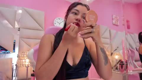 luna_hix online show from July 17, 2026, 12:12 pm