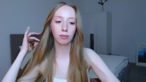 Luna online show from December 29, 2024, 11:08 pm