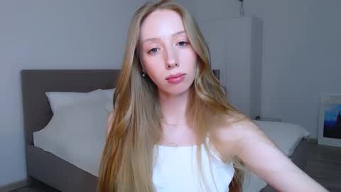 Luna online show from January 13, 2025, 3:34 am