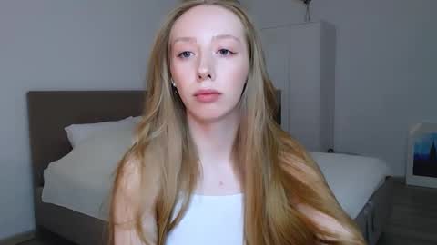 Luna online show from March 2, 2025, 7:34 pm