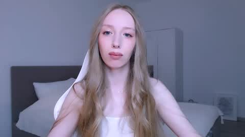 Luna online show from March 21, 2026, 9:18 pm