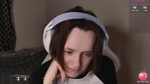 luna_loveeee online show from April 1, 2026, 4:02 am