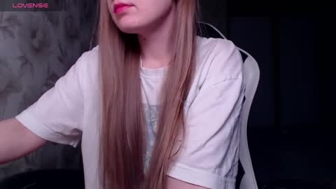 Luna online show from December 6, 2024, 3:22 pm