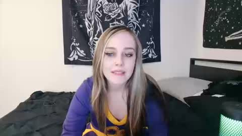 Luna online show from October 13, 2025, 2:00 am