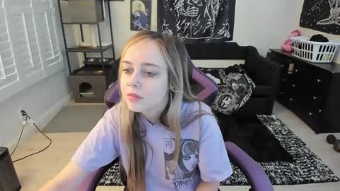 Luna online show from March 7, 2026, 5:32 pm