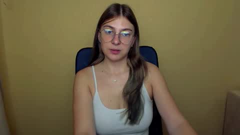 Luna online show from September 12, 2025, 8:58 am