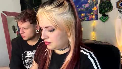 Snapshot of luna_rayy chatting on October 19, 2025, 2:23 am luna_rayy online show from October 19, 2025, 2:23 am