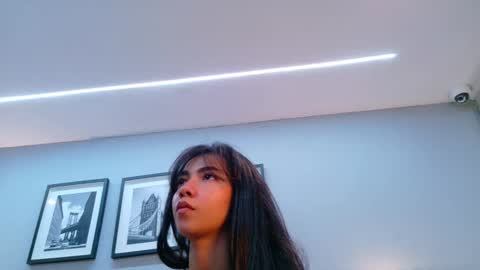 LUNA  online show from February 17, 2026, 2:02 pm