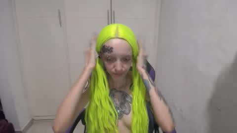 Luna online show from December 28, 2024, 4:19 am