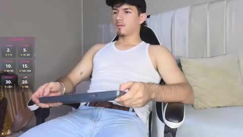 Luna Stanford online show from December 19, 2025, 1:07 pm