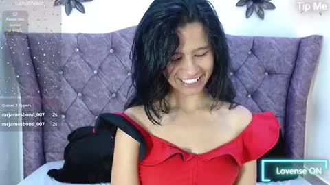 luna_starr69 online show from November 19, 2025, 12:49 pm