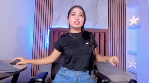 Luna  online show from October 16, 2025, 1:01 pm