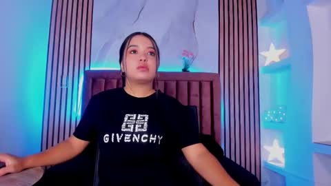 Luna  online show from October 23, 2025, 12:15 pm