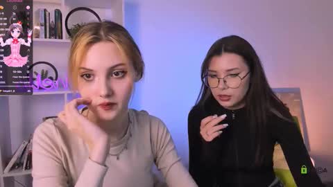 Luna online show from September 23, 2025, 8:01 pm