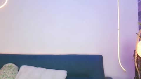 Snapshot of luna_valen chatting on April 24, 2026, 4:26 am luna_valen online show from April 24, 2026, 4:26 am
