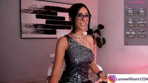 luna online show from March 12, 2025, 6:11 pm