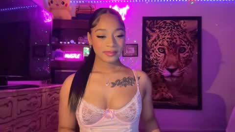 Snapshot of lunaa_11 chatting on May 15, 2026, 5:47 am lunaa_11 online show from May 15, 2026, 5:47 am