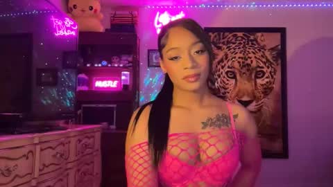 Snapshot of lunaa_11 chatting on May 29, 2026, 6:00 am lunaa_11 online show from May 29, 2026, 6:00 am