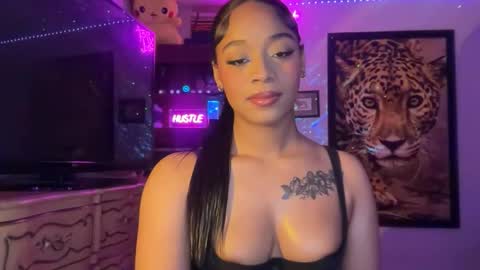 Snapshot of lunaa_11 chatting on June 5, 2026, 5:58 am lunaa_11 online show from June 5, 2026, 5:58 am