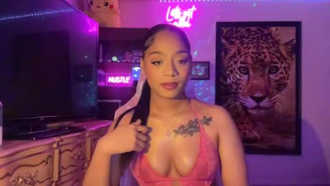 Snapshot of lunaa_11 chatting on July 30, 2026, 6:12 am lunaa_11 online show from July 30, 2026, 6:12 am