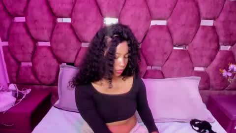 lunna online show from March 13, 2026, 3:13 am