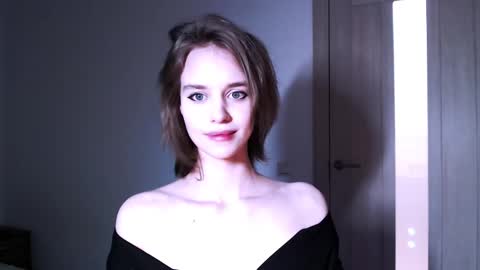 Luna online show from December 29, 2024, 8:04 pm