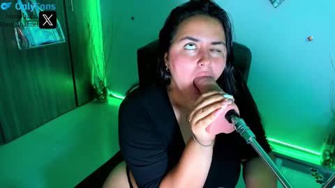 Luna Hatzel online show from December 10, 2024, 7:37 am