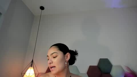 Luna Aspen online show from December 20, 2025, 2:35 pm