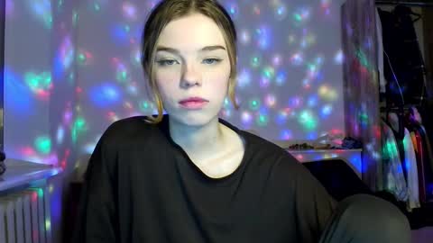 Snapshot of lunaastar_ chatting on December 6, 2024, 4:38 pm lunaastar_ online show from December 6, 2024, 4:38 pm
