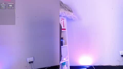 Luna Clarx online show from January 9, 2026, 12:08 pm