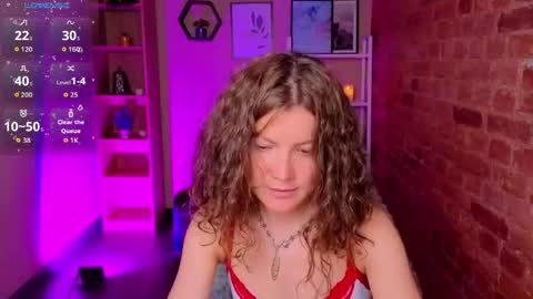 Luna online show from June 1, 2026, 1:24 pm