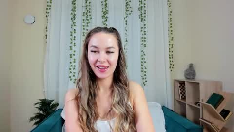 Snapshot of lunacurly_ chatting on December 18, 2025, 11:05 am lunacurly_ online show from December 18, 2025, 11:05 am