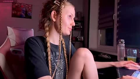 Britney online show from April 20, 2026, 9:27 pm