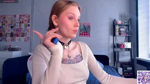 Snapshot of lunacyy chatting on April 29, 2026, 4:11 pm Britney online show from April 29, 2026, 4:11 pm