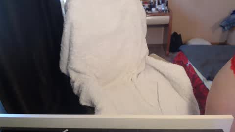 Snapshot of lunadelsol2 chatting on February 14, 2025, 2:33 pm Luna..ntmu online show from February 14, 2025, 2:33 pm