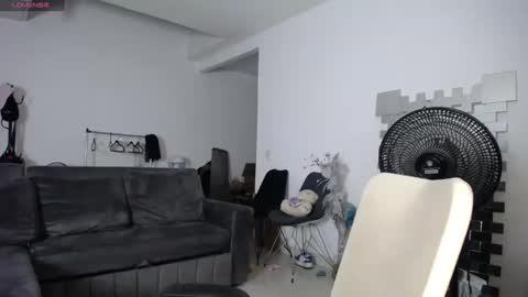 Snapshot of lunagardners chatting on February 18, 2025, 2:59 am lunagardners online show from February 18, 2025, 2:59 am