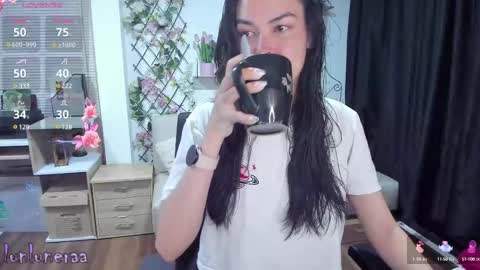 Luna online show from March 8, 2025, 3:17 am