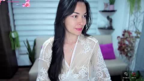 Luna online show from September 20, 2025, 2:56 am