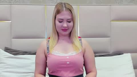 LunaHouston online show from March 11, 2025, 4:18 pm