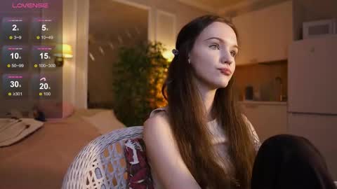 Snapshot of lunaice__ chatting on December 1, 2025, 9:03 am Luna online show from December 1, 2025, 9:03 am