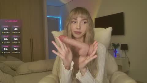 Luna online show from June 22, 2026, 10:29 pm