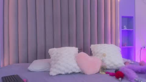 I M  L U N A  online show from January 27, 2025, 2:53 am