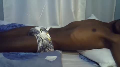 Snapshot of lunalove22_ chatting on September 18, 2025, 3:08 am lunalove22_ online show from September 18, 2025, 3:08 am