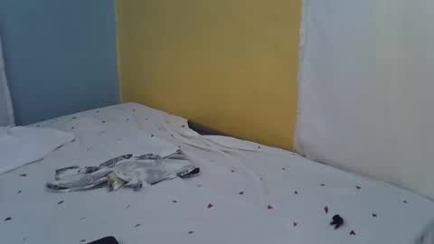 Snapshot of lunalove22_ chatting on October 4, 2025, 3:48 am lunalove22_ online show from October 4, 2025, 3:48 am