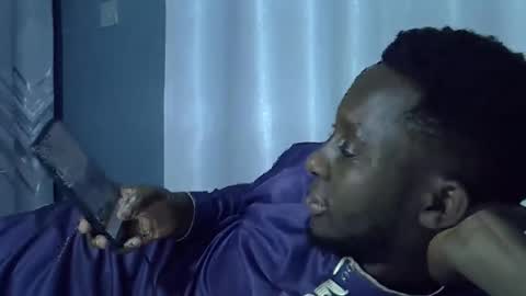 Snapshot of lunalove22_ chatting on October 31, 2025, 4:41 pm lunalove22_ online show from October 31, 2025, 4:41 pm