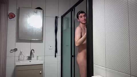 Snapshot of lunamalpica chatting on January 1, 2025, 4:07 pm LunaPica online show from January 1, 2025, 4:07 pm