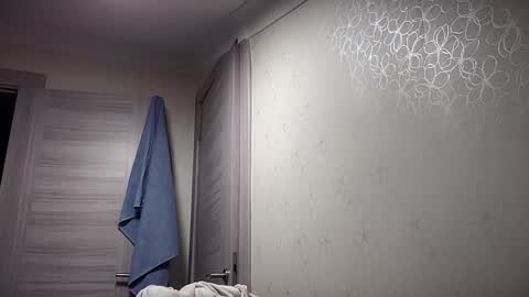 Snapshot of lunamalpica chatting on January 7, 2025, 5:01 am LunaPica online show from January 7, 2025, 5:01 am